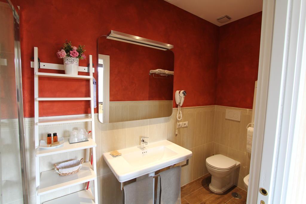 Area Sacra Relais Bed and Breakfast Ρώμη Δωμάτιο φωτογραφία